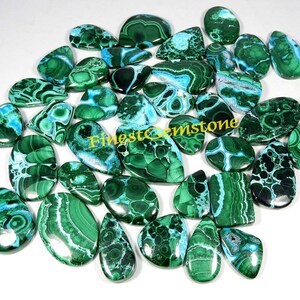 Pierre précieuse naturelle de malachite et de chrysocolle. Cabochon chrysocolle malachite bleu-vert. Lot 250 Cts 5 Pcs Chrysocolle Malachite En Vrac