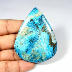 Shattuckite naturale. Pietra preziosa di Shattuckite blu-verde. Cabochon di Shattuckite massiccia. Shattuckite a forma di pera sfusa per gioielli. 193 ct KB-8470