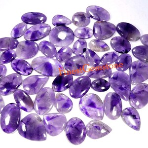 Collectie! Paarse amethist. Amethist cabochon. Natuurlijke amethist edelsteen. Groothandelkavel 6 stuks 250 cts mix vorm ster designer amethist.