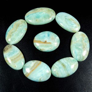 Pietra preziosa di aragonite naturale. Cabochon di aragonite. Cristallo di aragonite blu di forma ovale. Lotto all'ingrosso di 8 pezzi sfusi per gioielli, 250 ct. KB-11225