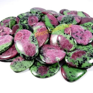 Natuurlijke robijnrode zoisietcabochon. Ruby zoisiet groothandel. Prima cijfer! Groenrode robijnrode zoisietedelsteen. Mix Shape robijnzoisiet. 1 tot 116 stuks