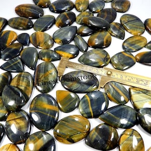 Natuurlijke blauwe tijgeroog-edelsteen. Blauwe tijgeroog cabochon. Top! Blauw tijgeroog groothandel. Tijgeroog met gemengde vorm voor sieraden. 250 cts, 5 stuks