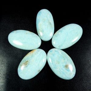 Cabochon di aragonite blu. Pietra preziosa di aragonite naturale. Cristallo di aragonite di forma ovale, lotto all'ingrosso di 5 pezzi sfusi per gioielli, 212 carati. KB-11211