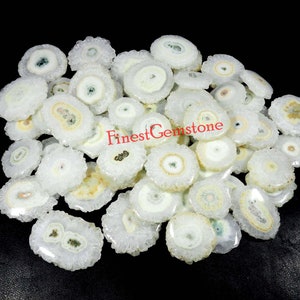 Natuurlijke zonnekwarts edelsteen. TOPPEST! Witte zonnekwarts dreuze cabochon. Groothandelskavel zonnekwarts. Solar Druzy voor sieraden 1 tot 122 stuks.