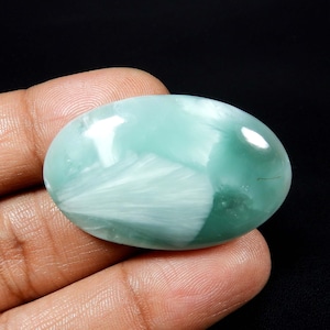 Hemelsblauwe hemimorfiet. Hemimorfiet edelsteen. Larimar-ontwerp hemimorfiet. Hemimorfiet cabochon. Ovale hemimorfiet 55 cts KB-10625