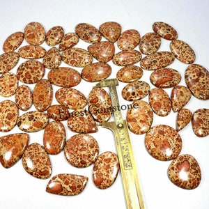 Cabochão de jaspe asteroide natural. ÚNICO! Jaspe asteroide. Pedra preciosa de jaspe asteroide. Jaspe asteroide em formatos mistos, lote de atacado com 94 peças e 5000 unidades.