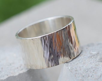 Wide band hammered shiny sterling silver ring , wood effect