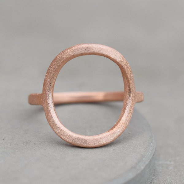 Anillo de oro rosa, anillo circular, anillo minimalista, anillo simple, joyería de oro rosa, anillo de eternidad, anillo de promesa, anillo de plata esterlina, todos los días