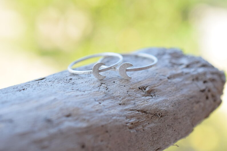 Crescent moon sterling silver stacking ring zdjęcie 2