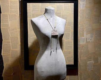 Collana realizzata a mano con medaglione en céramique