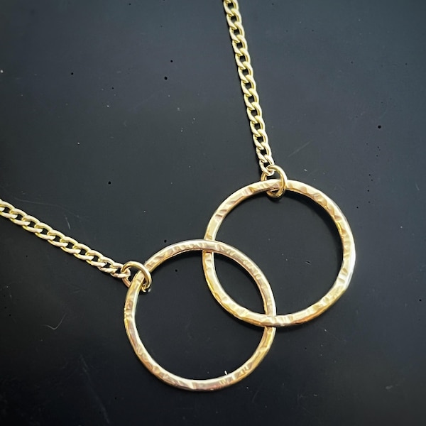 Handmade 9ct Solid Gold hammered Tree Bark Interlocking Circle Curb Chain Necklace