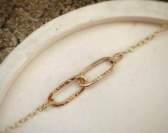 Solid gold interlocking oval circle necklace, a handmade hammered textured 9ct solid gold hoop, round modern gold paper clip chain necklace