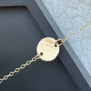 Solid 1 circle 9ct gold hammered yellow gold hoop bracelet, modern handmade unique circle chain geometric round bracelet, contemporary chain