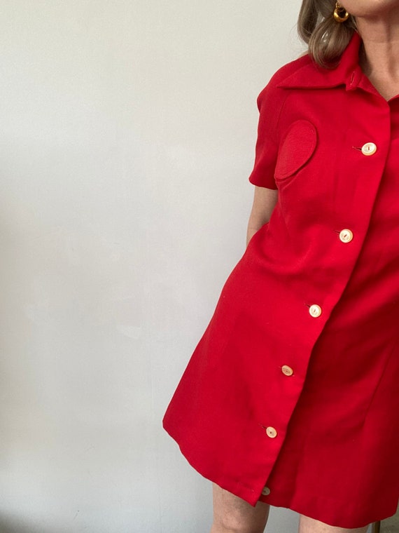 DAMENMODE | 1960s Red Mod Mini Shirt Dress, Dagge… - image 2
