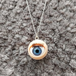 Eyeball Necklace - Blinking Eyeball Pendant Necklace With Silver 16 Inch  Chain