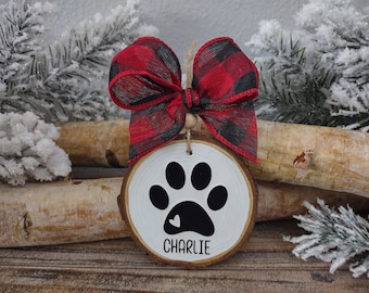 Adorno personalizado con huella de mascota: Rodaja de madera personalizada, estilo rústico