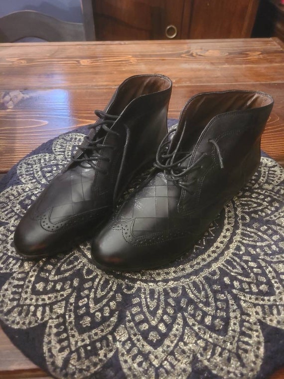 Naturalizer SZ 5.5 NEW Vintage Leather Boots