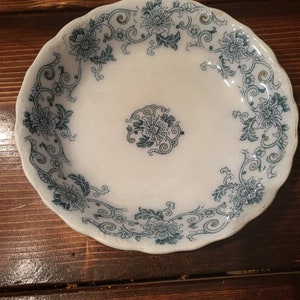 Coniston Hanley England J&G Meakin dish