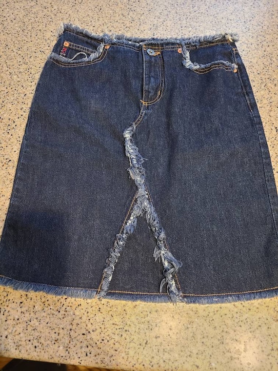 Guess SZ 27 Vintage Denim Skirt - image 1