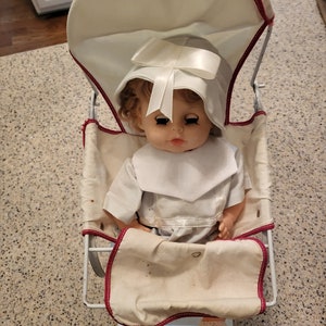 Eegee wet drink sleepy eye vintage doll