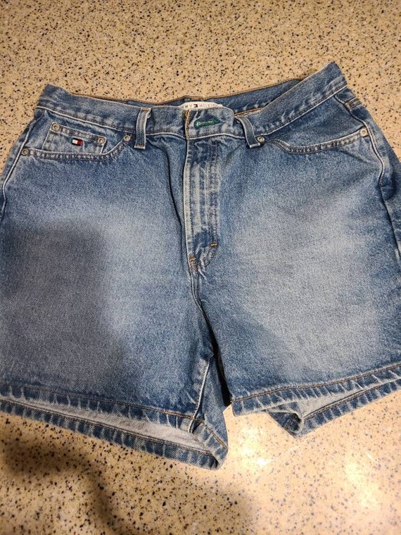 Tommy Hilfiger Vintage Shorts SZ 14 - image 1