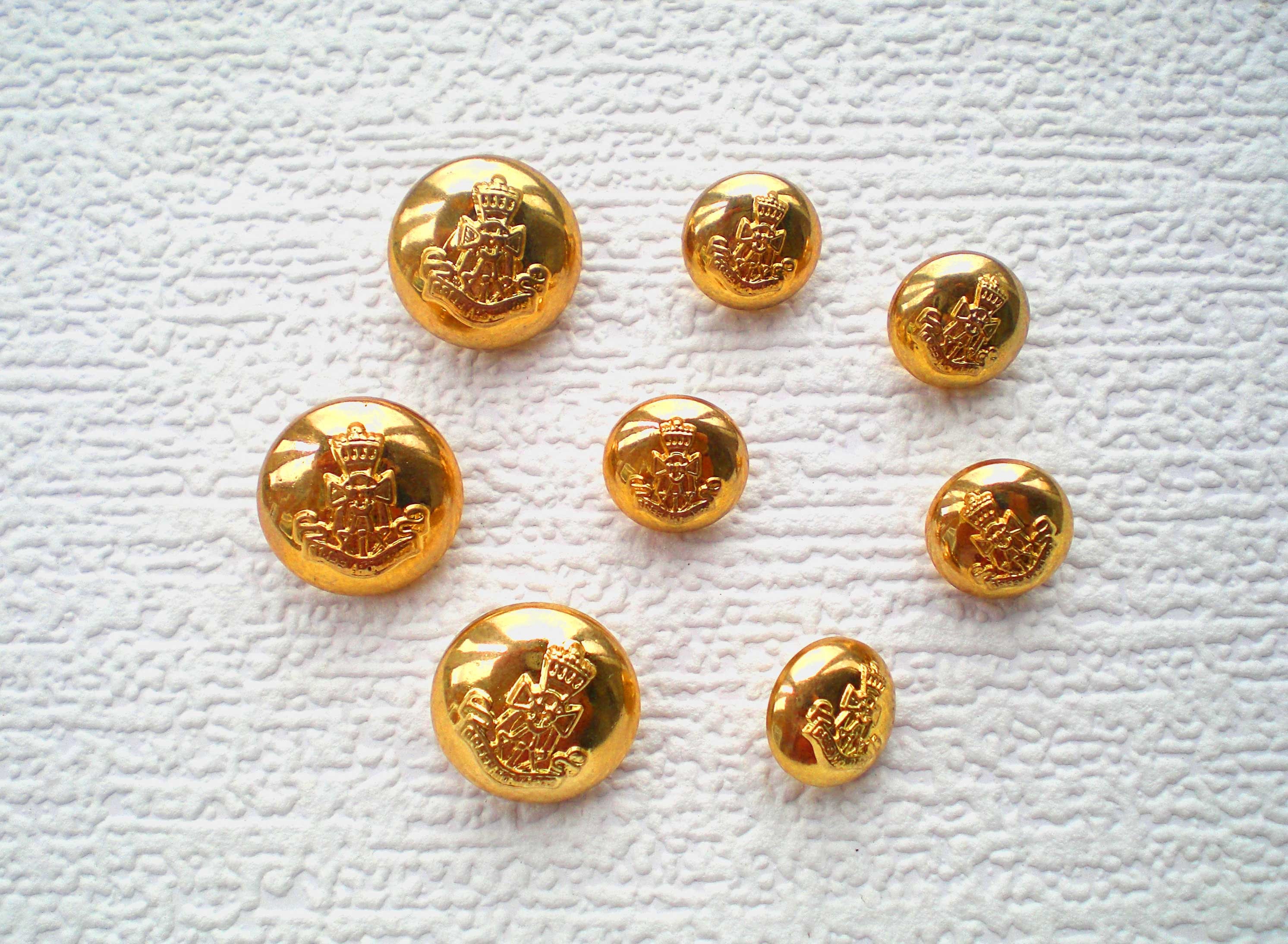 Vintage Military Insignia Gold Shank Buttons, Green Howards Regiment