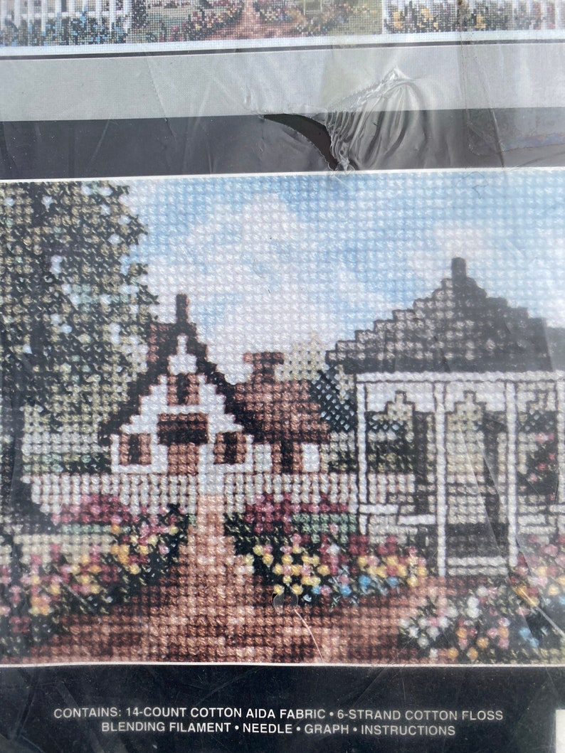 Counted Cross Stitch Kit Cottage and Gazebo by Janlynn 1993