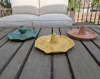 Comedero de cerámica para pájaros (¡Elige tu color!)