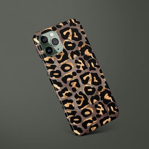 a phone case with a leopard print on it