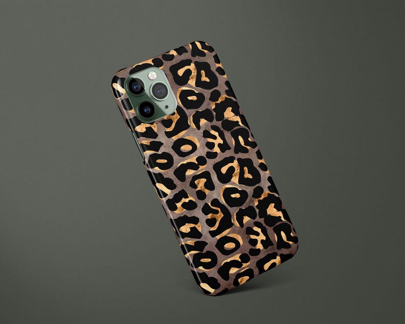 a phone case with a leopard print on it