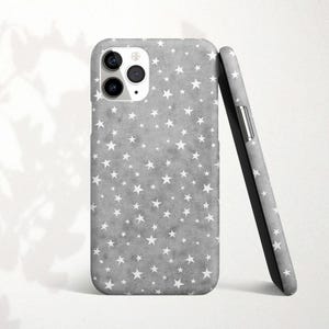 Gray with White Star Print Phone Case for iPhone 15 Pro Max 14 Plus 13 Mini 12 11 XR X XS 8 7 SE2 2020 2022 Cute Simple Celestial Pattern