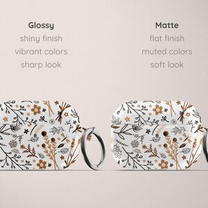 Estuche floral para AirPod de Apple Estuche rígido de plástico para AirPods Pro Estuche para AirPods con llavero en color marrón tostado y blanco Estuche para AirPods con flores en color neutro Estampado floral Lindo imagen 5