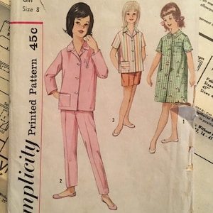 1960s Simplicity 4237 Size 8 Child&#39;s Pajamas Nightshirt Sewing Pattern