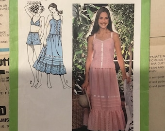 1979 Simplicity 8940 Sizes 5 & 7 Juniors Petticoat Camisole Bra Shorts Sewing Pattern