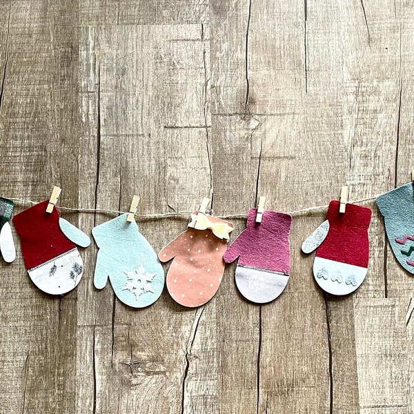 Winter Mittens Garland // Winter Mittens // Christmas Garland // Christmas Decor // Holiday Garland // Holiday Banner // Felt Mittens //