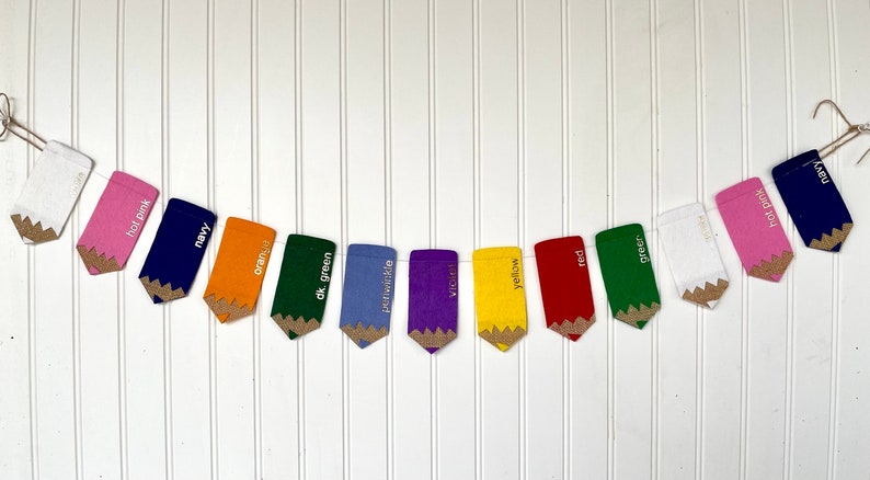 Colored Pencil Garland // Back to School Garland // Classroom Garland // Back to School Decor // First Day of School // Teacher Gift // bild 6