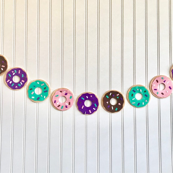 Donut Garland //Donut Decor // Felt Donuts // Donut  Banner // Birthday Banner // Felt Garland // Wool felt Garland // Sprinkled Donuts