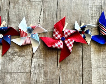 Pinwheel Garland // Patriotic Decor // Fabric Pinwheels // Pinwheels // 4th of July Decor // Independence Day Decor // Patriotic Garland //