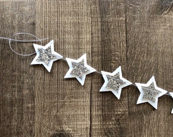 Christmas Star Garland // Star Garland // White Star Garland // Glitter Star Garland // Christmas Decor // Christmas Garland //