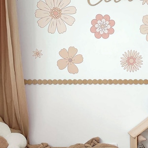 Wooden cornice shaped, Wall Moulding wood, wooden wall molding, chair rail molding shaped