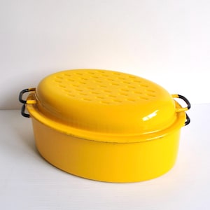 Extra Large Vintage Mid Century Yellow Enamel Roasting Pan with Lid | 1960s-1970s | Made in Poland | MCM Kitchen | Enamelware