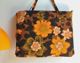 Vintage Retro 1970s Fold Out Portable Beach Mat | Cushion | Chair Pad | Caravan | Beach | Picnic | Flower Power | Floral Fabrics