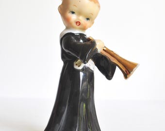 Vintage Kitsch Altar Boy Figurine | 1960s era | Porcelain | Lefton?? | Friar | Choir | Boy | Kitschy Cute Figurines | Japanese Ceramics