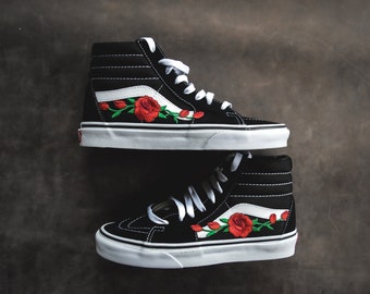 vans avec des roses rouge vans avec des roses rouge