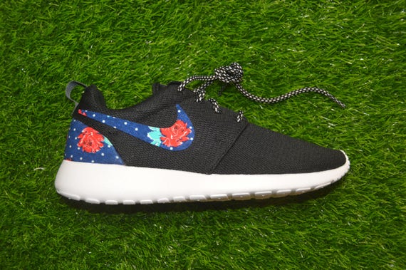 nike roshe flower