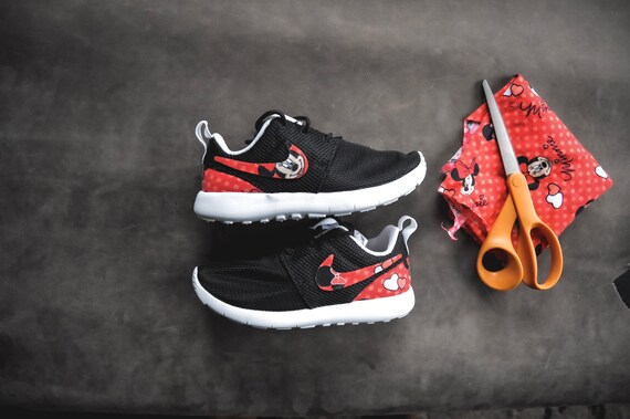 custom roshe runs