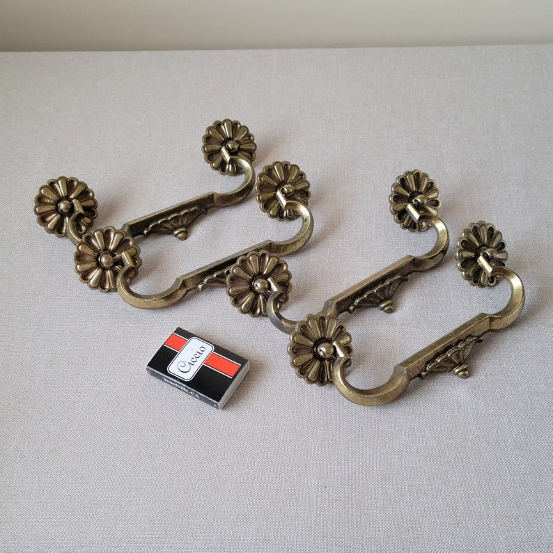 Set of 4 brass furniture pull handles Vintage hardware for dresser Mid century home improvement image 4