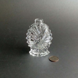 Bohemian glass perfume bottle Hand made perfumers Made in Czech Republic Vanity collection image 3