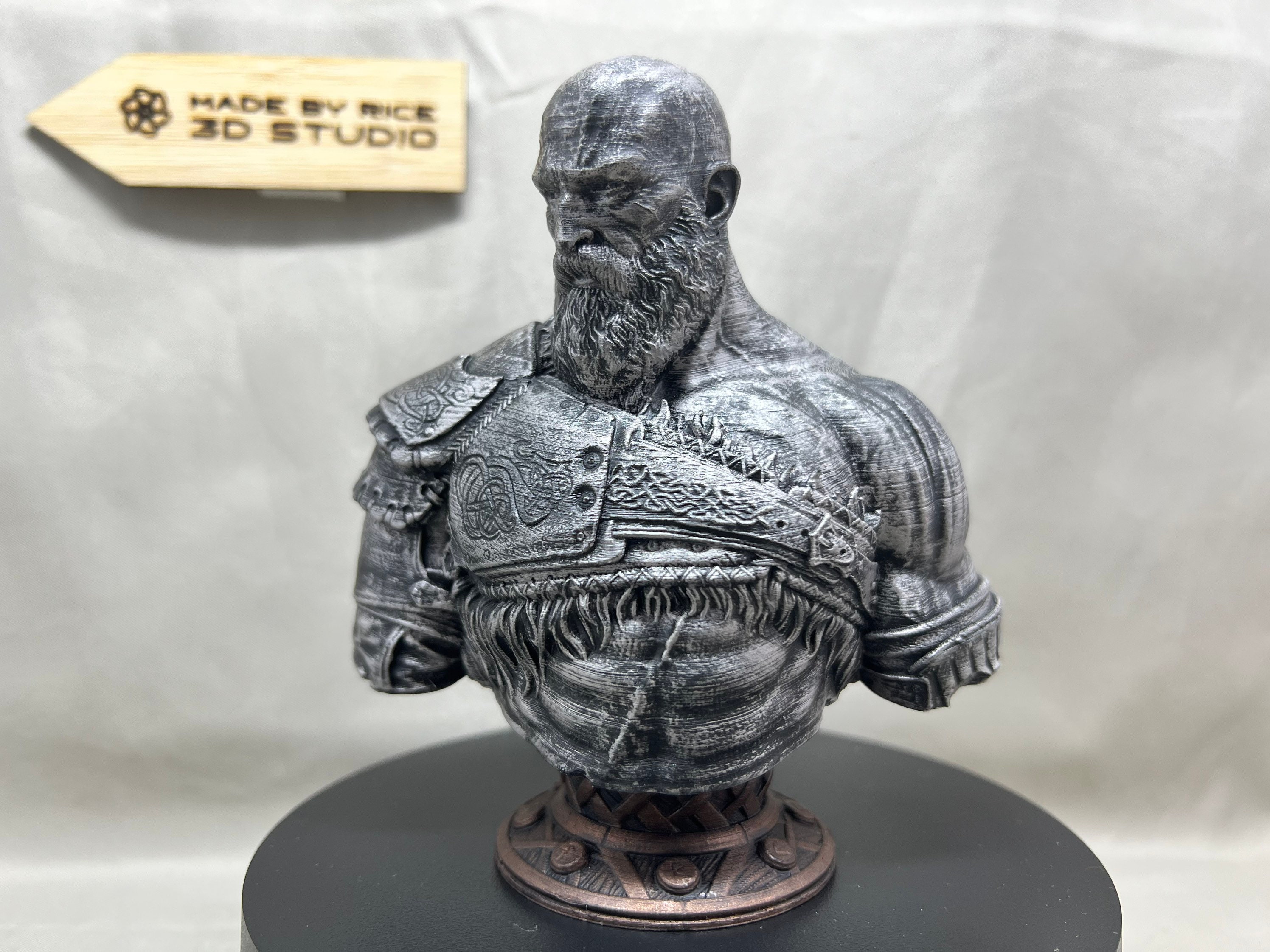 KRATOS BUST BOBBLEHEAD by Manuel