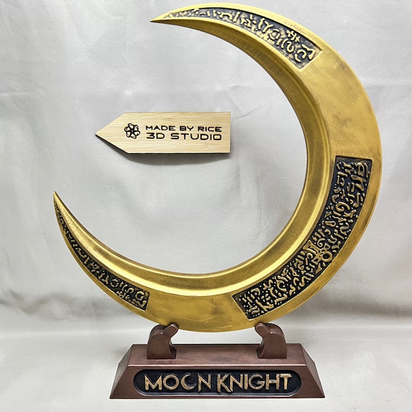 Moon Knight Crescent Dart with display stand
